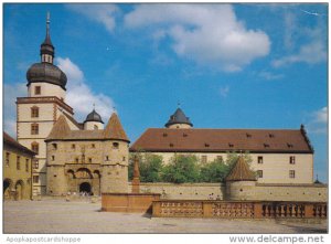 Germany Wuerzburg Festung Marienberg Scherenbergtor und Pferdeschwemme