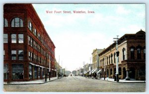 WATERLOO, Iowa IA ~ WEST FOURTH STREET Scene c1910s Black Hawk County  Roadside