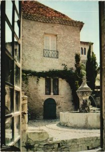 CPM VAISON-la-ROMAINE Maison et Fontaine de la Ville Feodale (1087286)