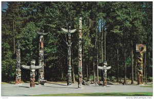 VANCOUVER, British Columbia, Canada, 1940-1960's; Totem Poles, Stanley Park