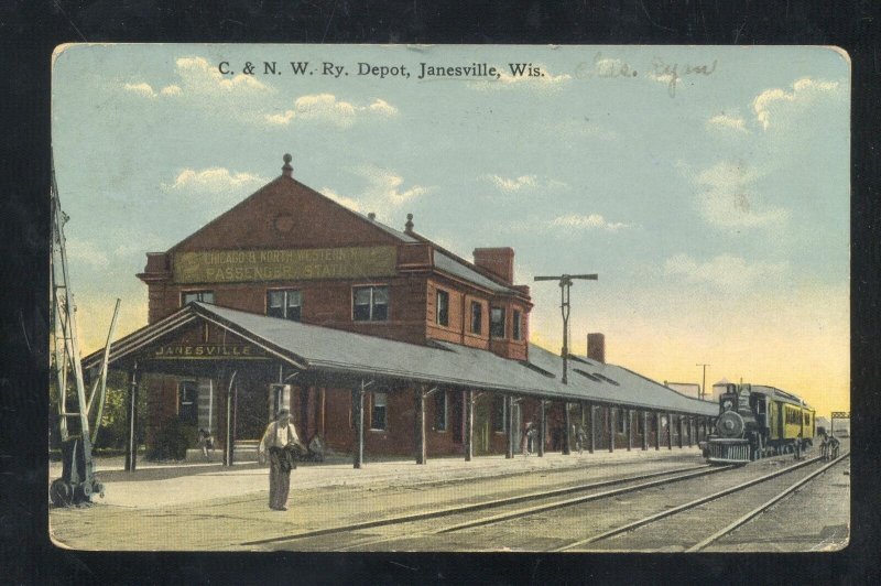 JANESVILLE WISCONSIN C&NW RAILROAD DEPOT TRAIN STATION VINTAGE POSTCARD