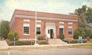 Postcard Mississippi Louisville Post Office 1960s Scenic South 23-7462