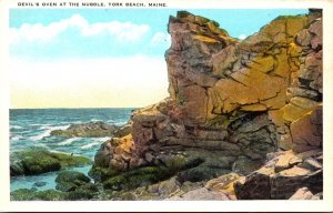 Maine York Beach Devil's Oven At The Nubble