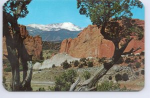 Pikes Peak, Gateway To The Garden Of The Gods Colorado, Vintage Chrome Postcard