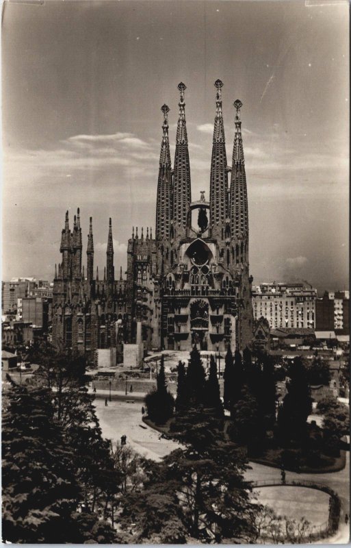 Spain Barcelona Holy Family Temple Vintage RPPC C104