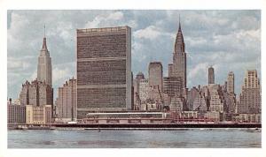 NY,  New York City      MANHATTAN SKYLINE     1969 American Oil-Scenes Postcard