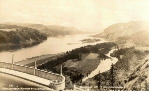 c1910 Gorge Of The Columbia River Cross & Oimmitt RPPC Vintage Postcard P144