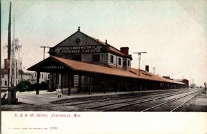 Chicago and North Western Depot, Janesville WI UDB Vintage Postcard M48