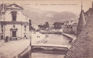 France Annecy L'Eglise St-Francois et les Canaux