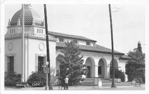 G88/ Redlands California Postcard RPPC 1956 U.S. Post Office Building