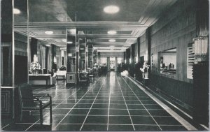 USA The Hotel Raleigh Modern New lobby Washington DC Vintage Postcard 09.53