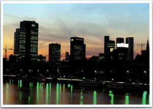 CONTINENTAL SIZE POSTCARD SIGHTS SCENES & CULTURE OF FRANKFURT GERMANY #1v39