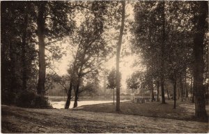 CPA CHAVILLE Allee sous Bois (1322974)