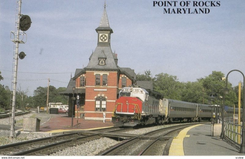 POINT of Rocks , Maryland , 1950-60s ; Train at Railroad Station