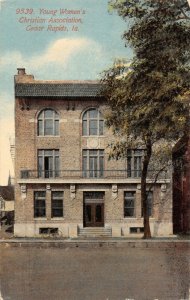 Cedar Rapids Iowa~YWCA Building~Bicycles Leans on Front~Fire Escape~1913 PC