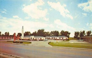 Holdrege NE Tower Lodge Motel 1950's Cars Postcard