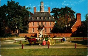 Governors Palace Williamsburg Virginia VA Horse Buggy VTG Postcard UNP Unused 
