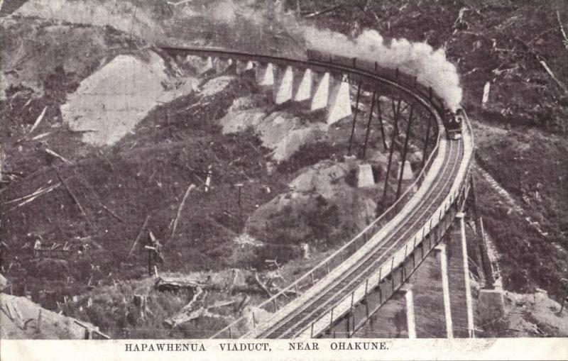 new zealand, OHAKUNE, Hapawhenua Viaduct with Steam Train (1920s) Postcard