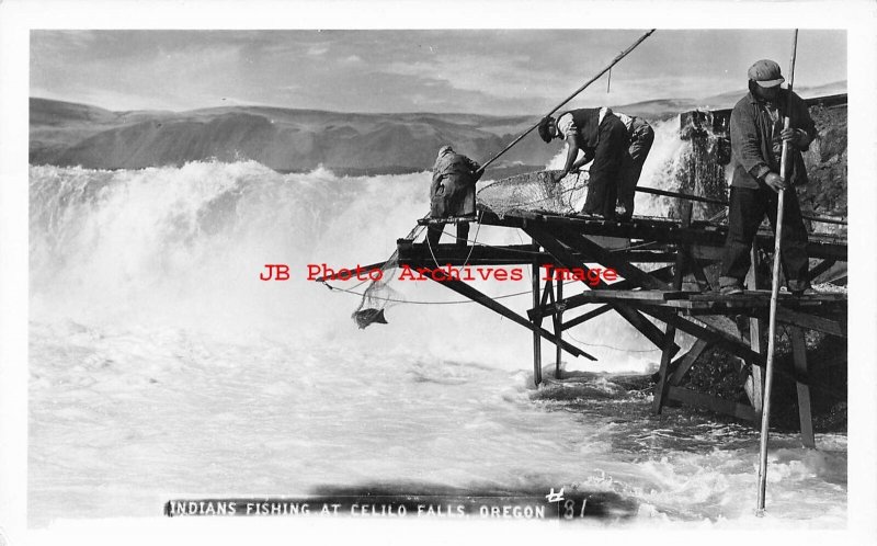 Native American Indians, RPPC, Fishing at Celilo Falls Oregon, Photo No 81