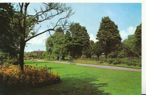 Sussex Postcard - Beach House Park - Worthing - Ref TZ7967