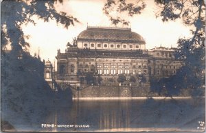 Czech Republic Praha Narodni Divadlo Prague Nationaal Theater Vintage RPPC C062