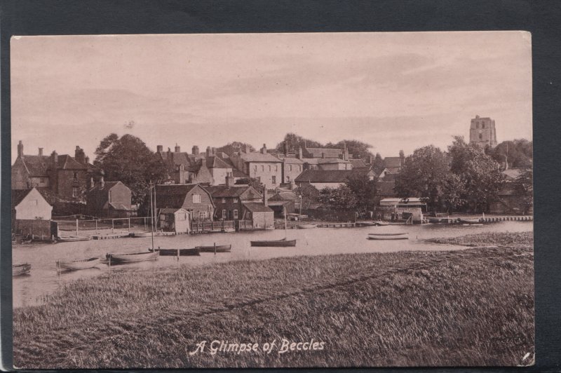 Suffolk Postcard - A Glimpse of Beccles   HP233