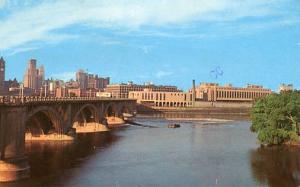 MN - Minneapolis, The Third Avenue Bridge & U. S. Post Office