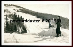 h3436 - LAC BEAUPORT Quebec 1950s Skiing Slope. Real Photo Postcard