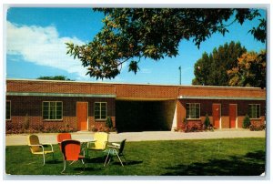 c1960 Echo Park Lodge Fifth West Main Streets Exterior Vernal Utah UT Postcard