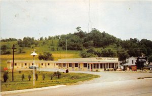 Cambridge Ohio 1960s Postcard Candlelite Motel