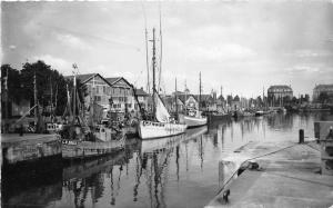 BR7041 La Rochelle Vieux Bassin Bateaux au Repos  france