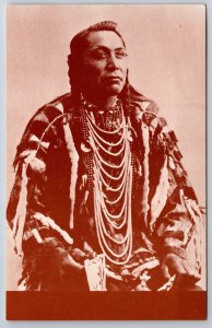 Native Americana~New York~Blackfeet Man @ Museum Of The American Indian~Postcard