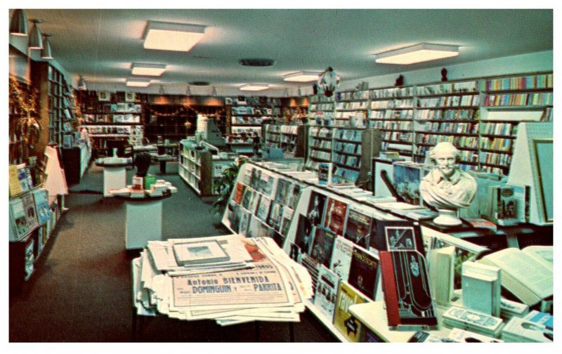 Massachusetts  South Hadley Odyssey Book Shop , Interior
