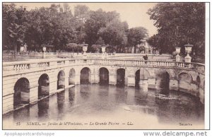 France Nimes Jardin de la Fontaine La Grande Piscine