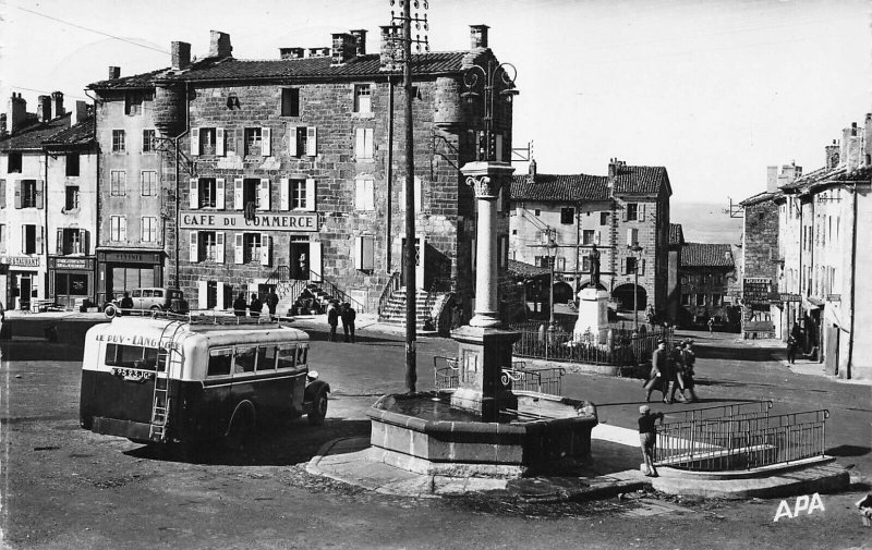 Pradelles FRANCE~Place du Foirail - Autobus Le Puy-Langogne~Photo POSTCARD