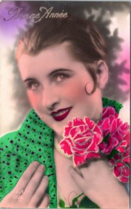 Postcard New Year Bonne Anee Woman Flower Green Blouse P.I.A. 1526 tinted