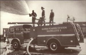 FDNY New York City Fire Fighting Engine Truck Satellite 1 1960s-70s Postcard