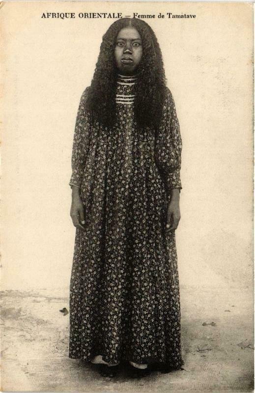 CPA AK Afrique Occidentale. Femme de Tamatave. MADAGASCAR (626148)