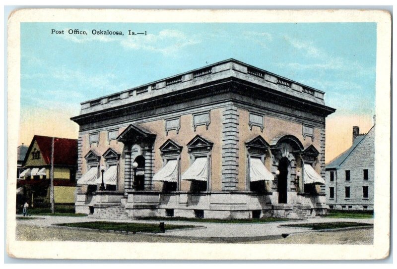c1910's Post Office Building Scene Street Oskaloosa Iowa IA Antique Postcard