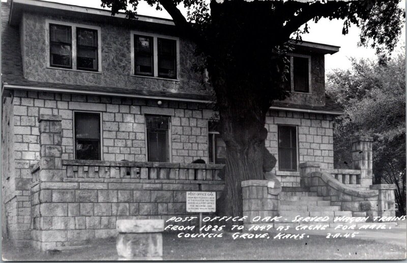 RP Postcard Post Office Oak Served Wagon Trains Council Grove, Kansas~131608