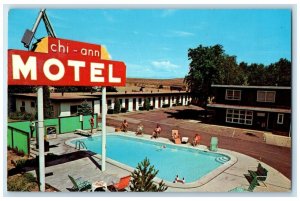 c1960's View Of Chi Ann Motel Swimming Pool Pueblo Colorado CO Vintage Postcard