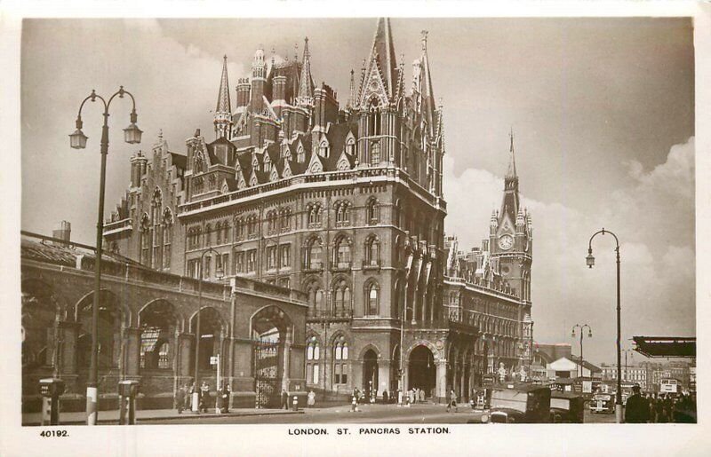 UK London 1950s Railway Station #40192 Postcard St Pancras RPPC 22-7491