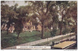 People outside the County Club, Sioux City, Iowa,  PU-1910