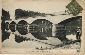 CPA LAROCHE-St-CYDROINE - Le Pont (146459)