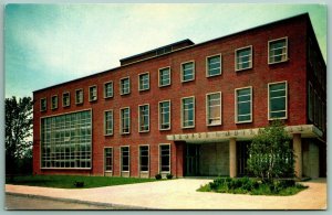 Ernest White Hall Syracuse University Law New York NY UNP Chrome Postcard I14