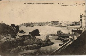 CPA Biarritz Le Pont rustique a la Plage FRANCE (1127162)