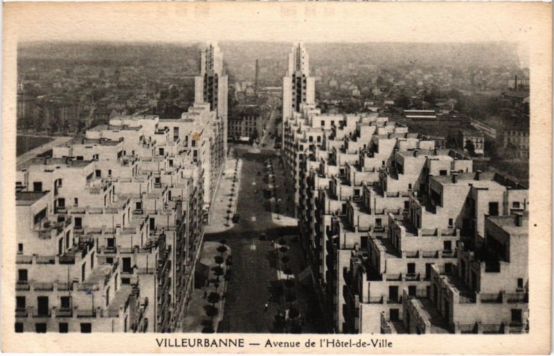 CPA Villeurbanne - Avenue de l'Hotel-de-Ville (1036490)