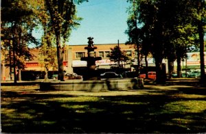 Canada New Brunswick Newcastke Fountain In Queen Elizabeth Park