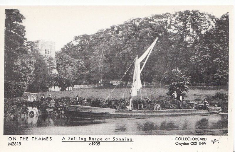 Berkshire Postcard - On The Thames - A Sailing Barge at Sonning c1905 - A6001