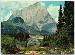 M-60761 Picturesque Banff Avenue with Cascade Mountain in the background Banf...